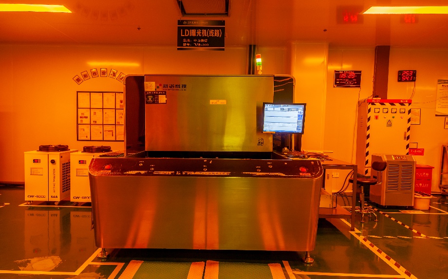 6、LED曝光機.jpg